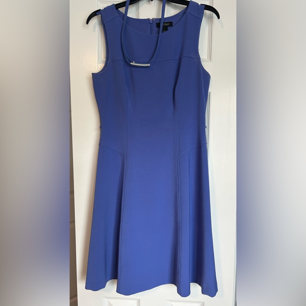 Elegant Blue Sleeveless Dress